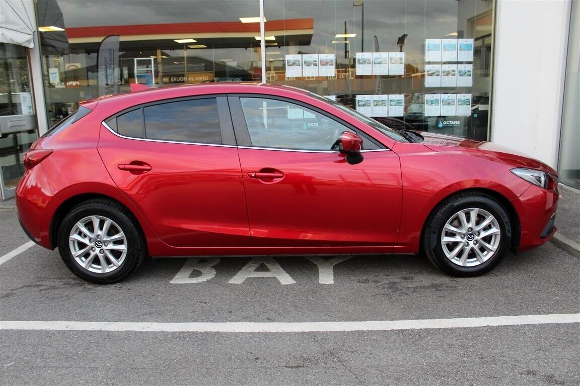 Used Mazda Mazda3 2015 for sale - 76368798: Photo 5