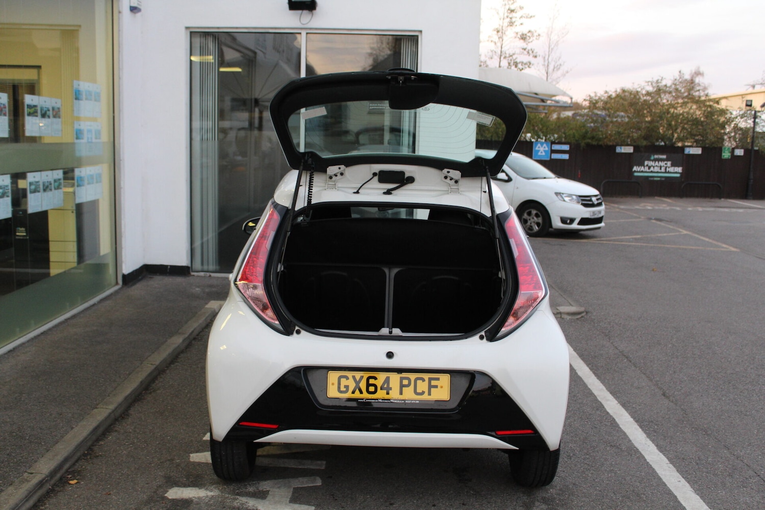 Used Toyota AYGO 2014 for sale - 76488540: Photo 24