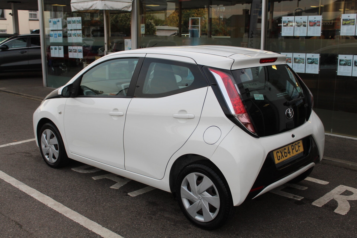 Used Toyota AYGO 2014 for sale - 76488540: Photo 3