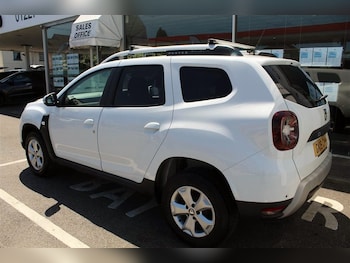 Used Dacia Duster 2019 for sale - 76352069: Photo