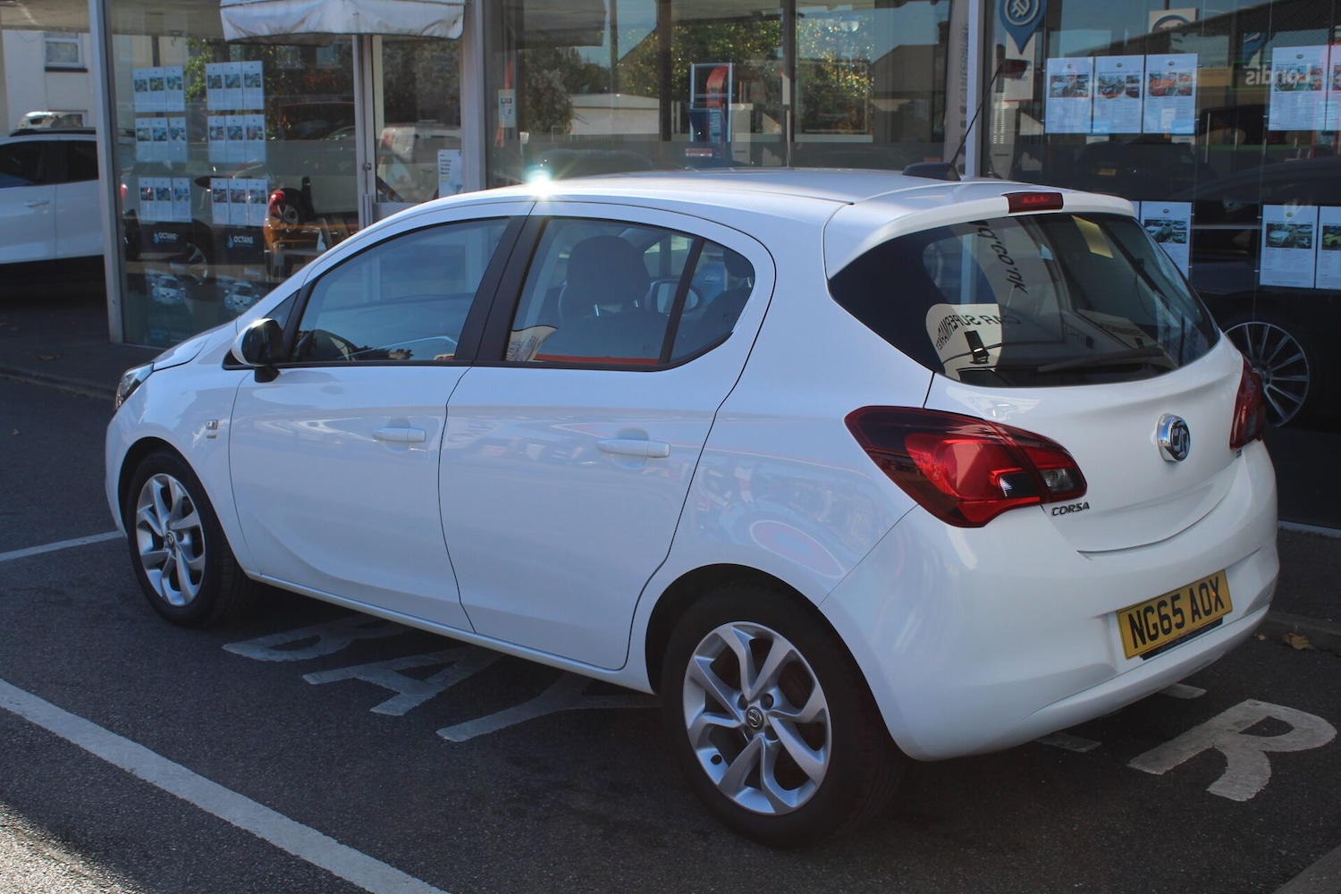 Used Vauxhall Corsa 2016 for sale - 76357474: Photo 3