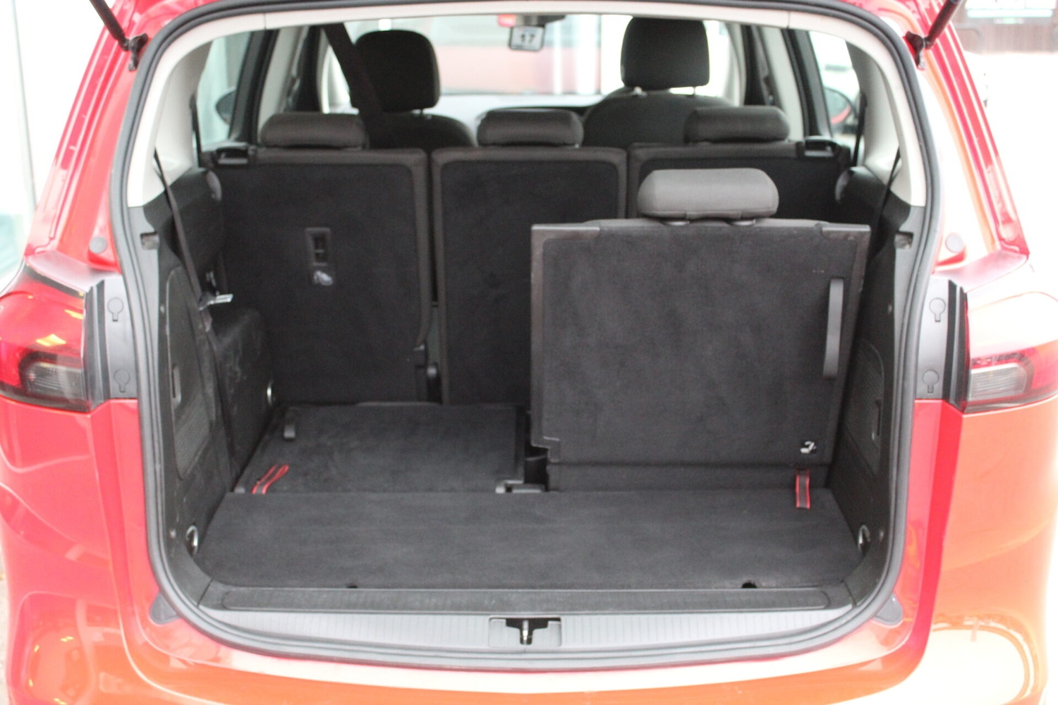 Used Vauxhall Zafira 2017 for sale - 76374265: Photo 31