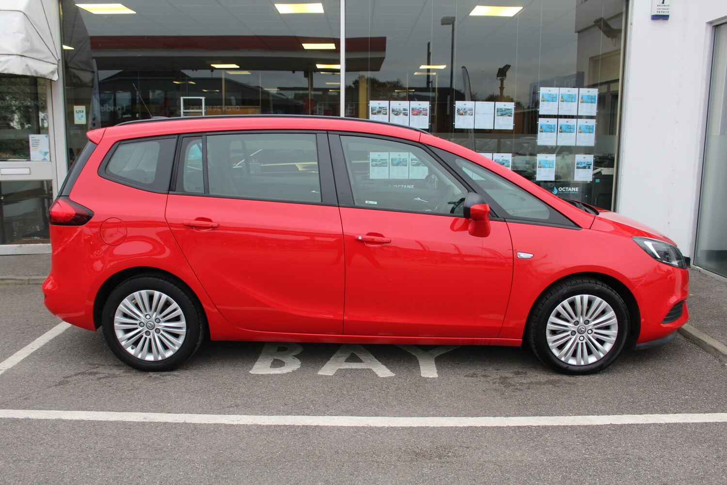 Used Vauxhall Zafira 2017 for sale - 76374265: Photo 6