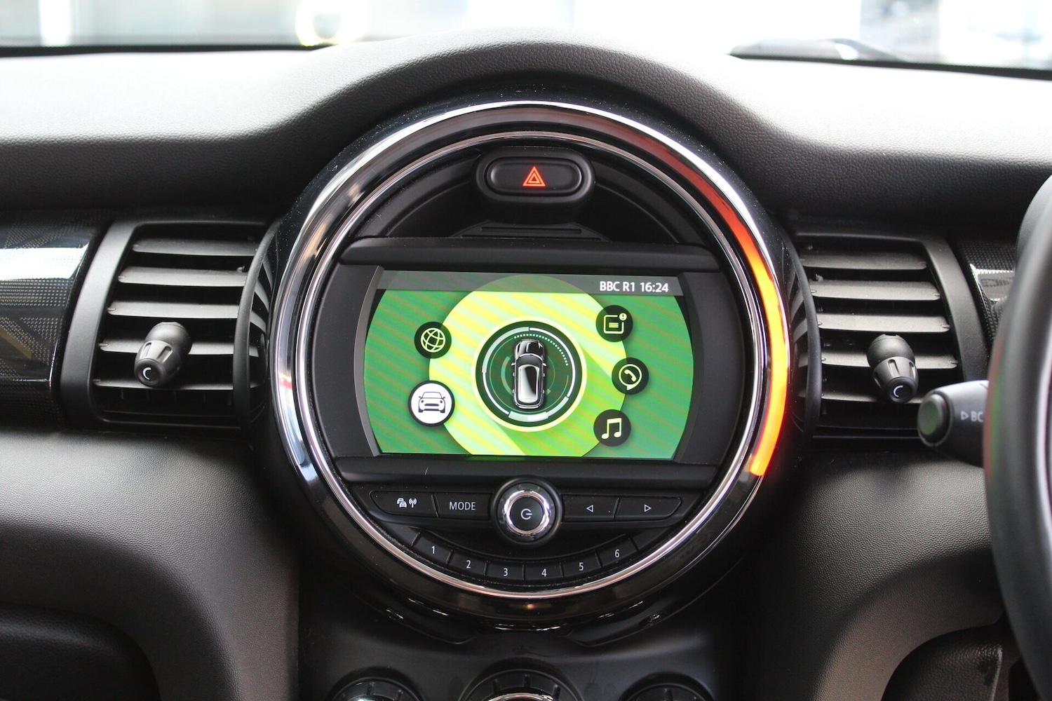 Used MINI Hatch 2019 for sale - 76352086: Photo 10
