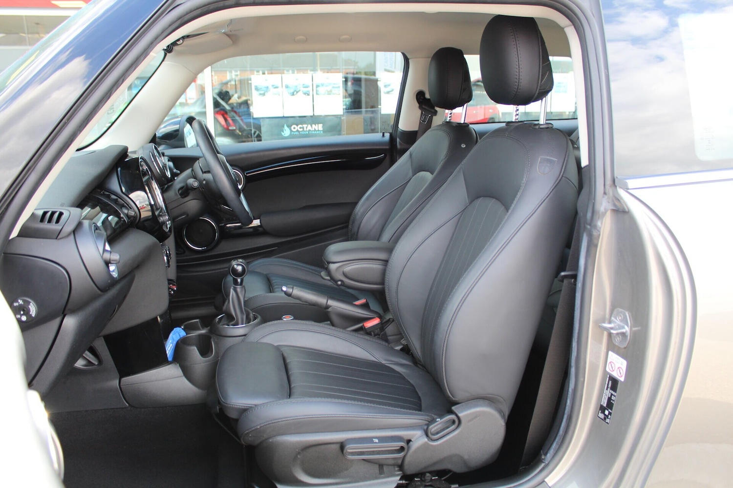 Used MINI Hatch 2019 for sale - 76352086: Photo 16