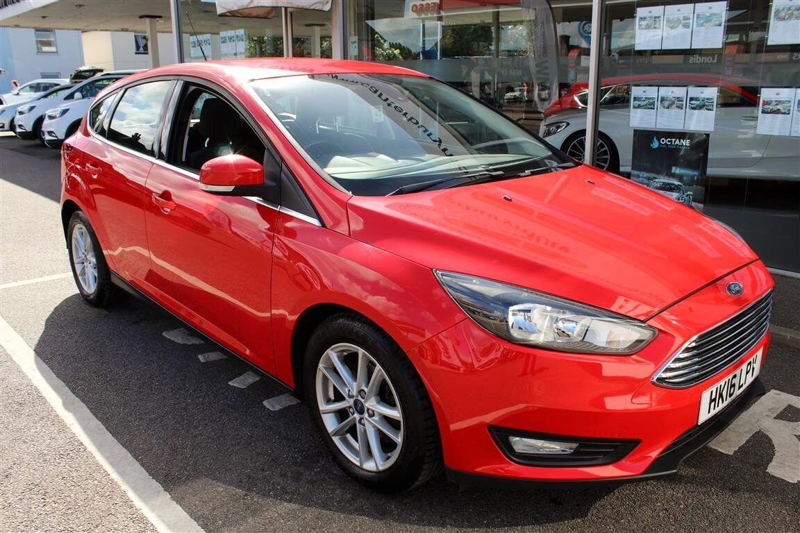 Used Ford Focus 2016 for sale - 76352071: Photo 4