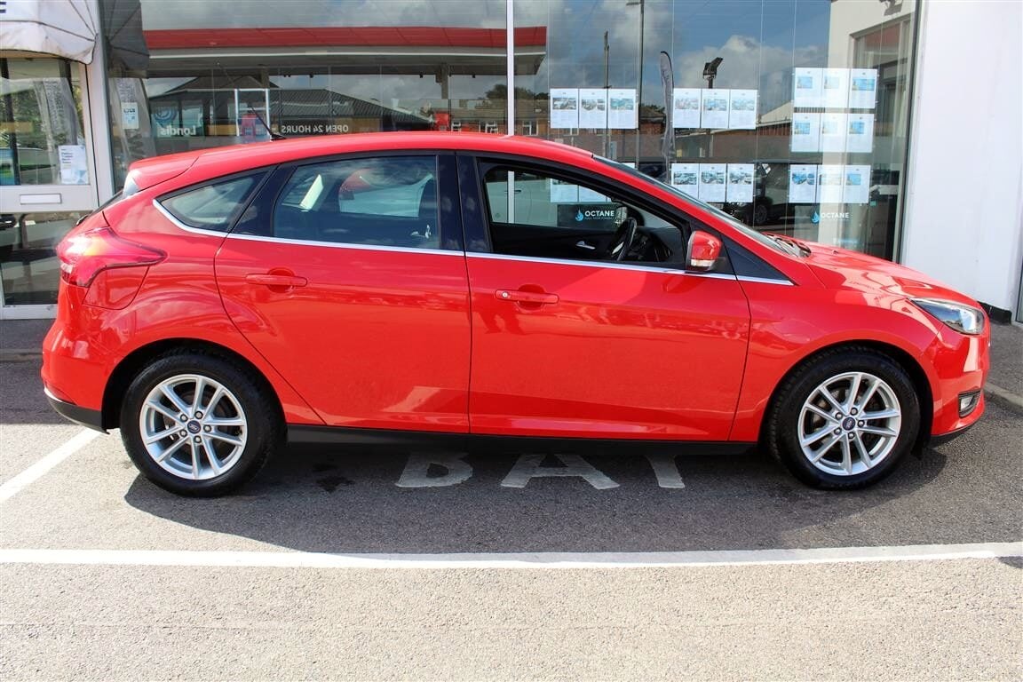 Used Ford Focus 2016 for sale - 76352071: Photo 5