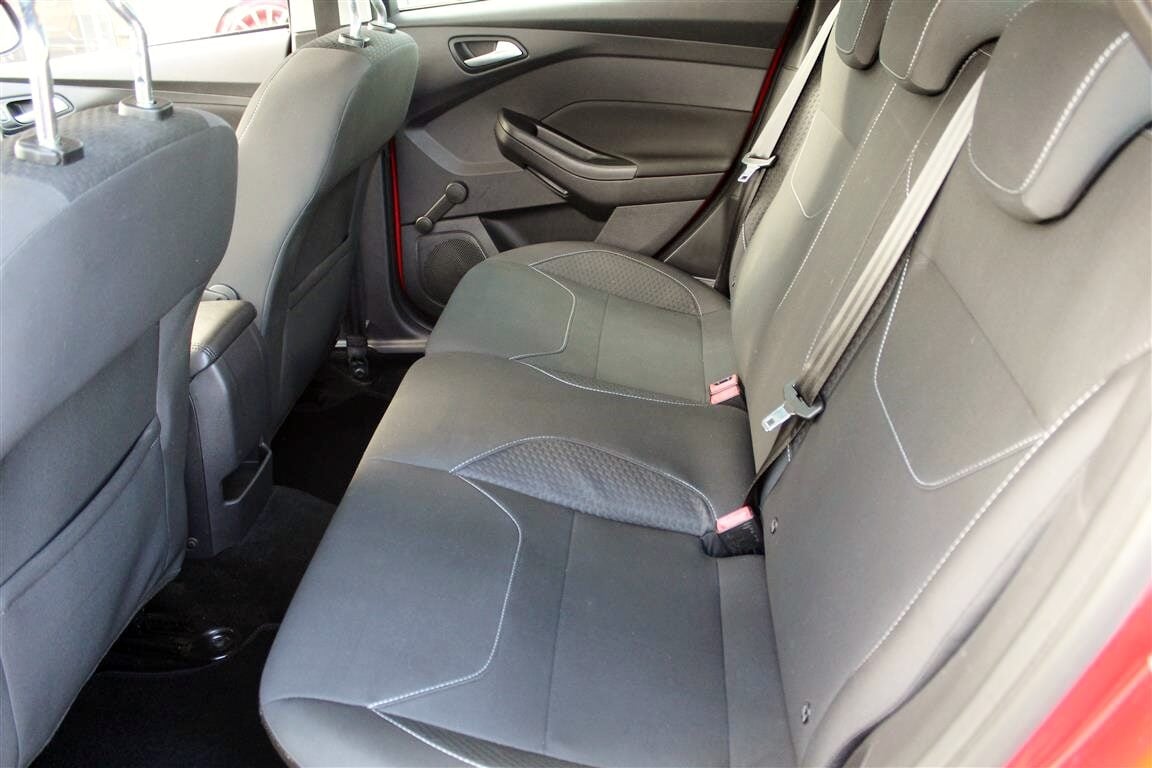 Used Ford Focus 2016 for sale - 76352071: Photo 8