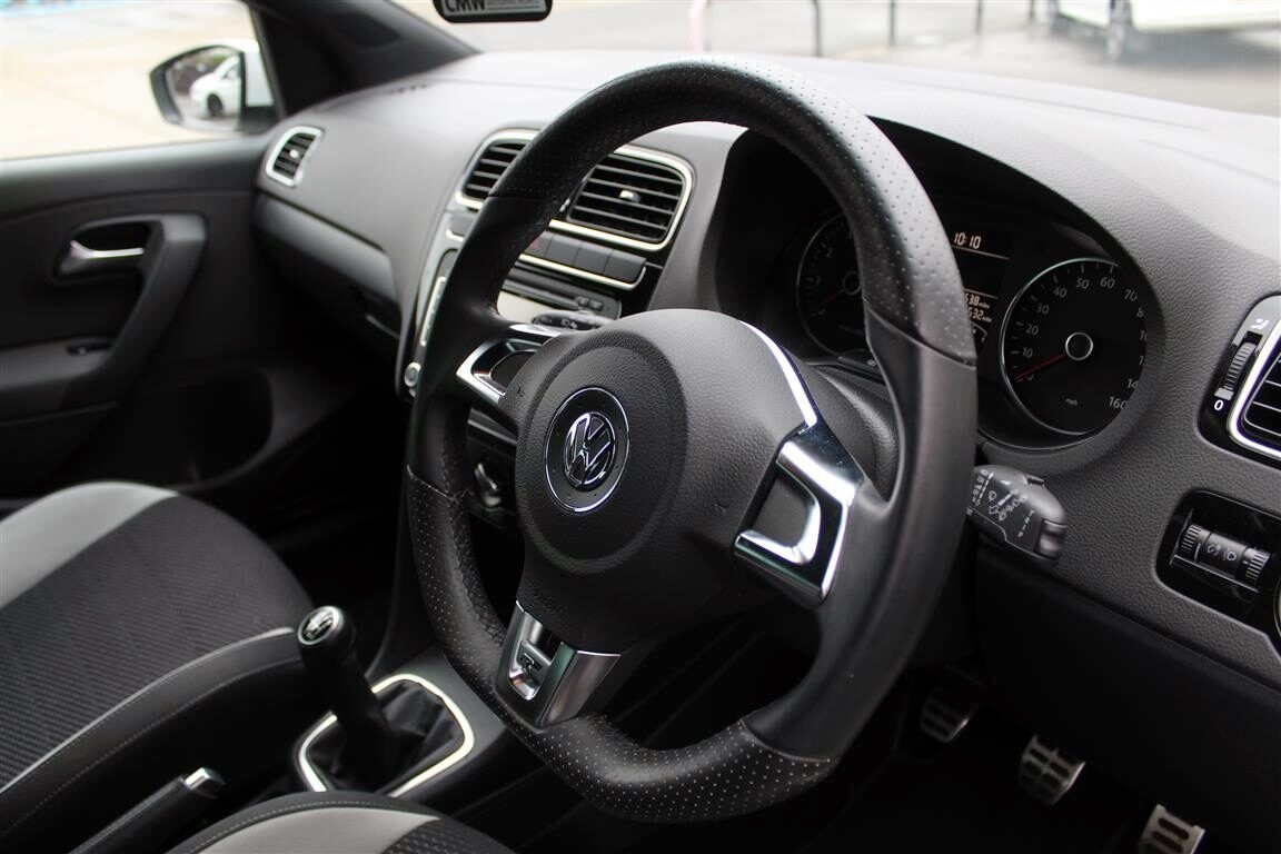 Used Volkswagen Polo 2013 for sale - 76352072: Photo 11