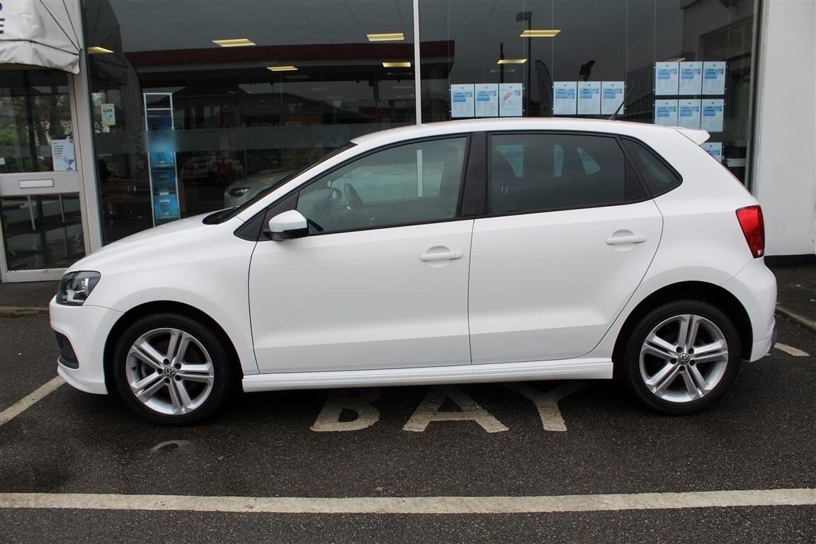Used Volkswagen Polo 2013 for sale - 76352072: Photo 2