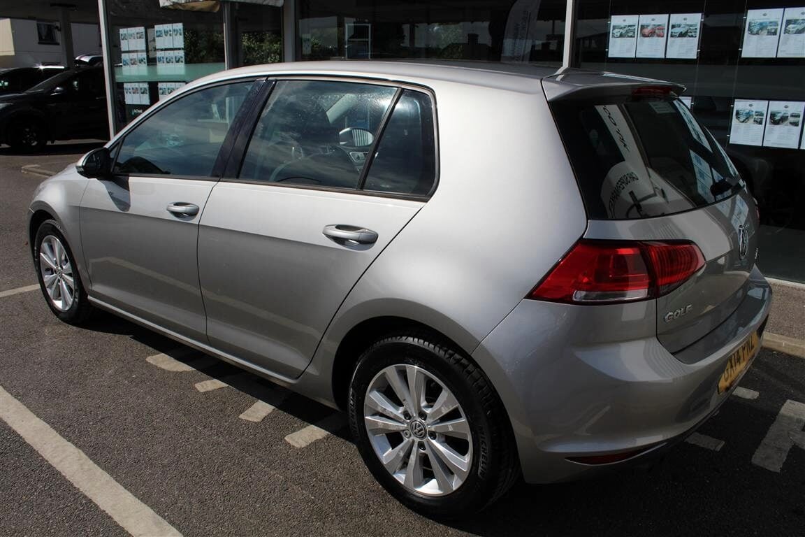 Used Volkswagen Golf 2014 for sale - 76352068: Photo 3
