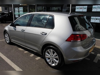 Used Volkswagen Golf 2014 for sale - 76352068: Photo