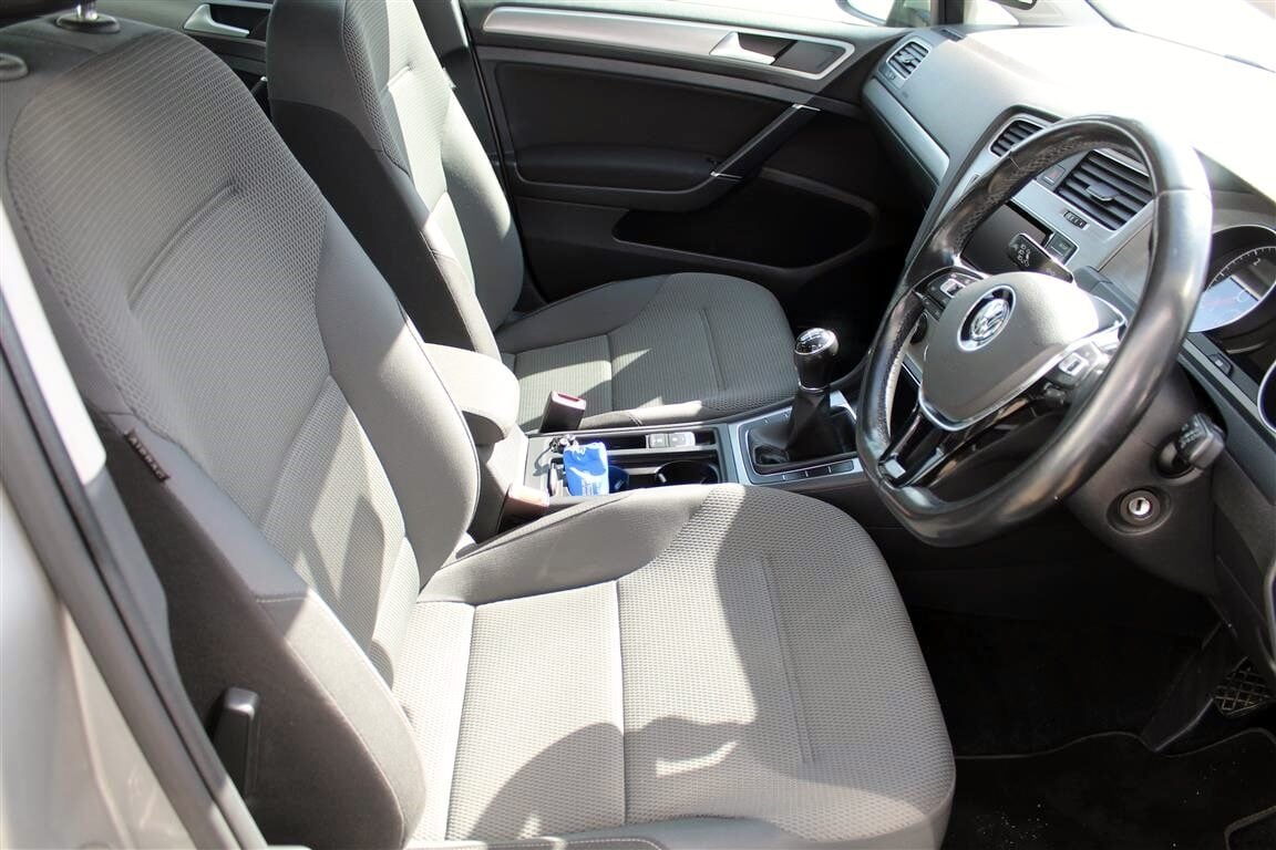 Used Volkswagen Golf 2014 for sale - 76352068: Photo 8