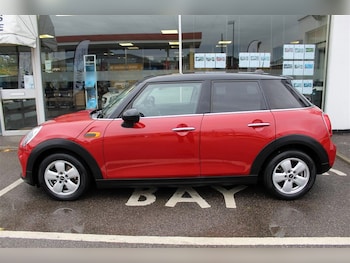 Used MINI Hatch 2016 for sale - 76352088: Photo