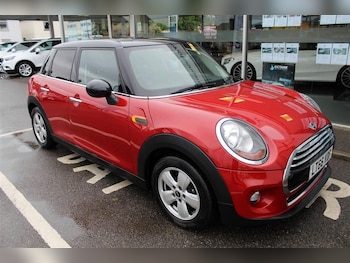Used MINI Hatch 2016 for sale - 76352088: Photo