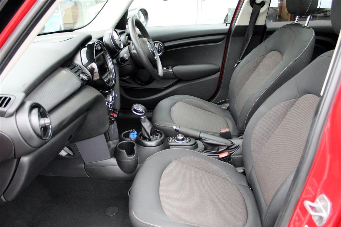 Used MINI Hatch 2016 for sale - 76352088: Photo 8