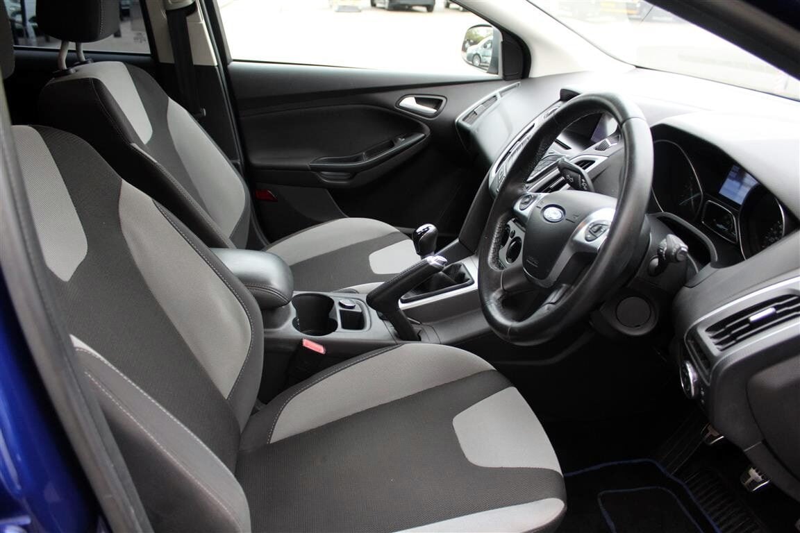 Used Ford Focus 2014 for sale - 76352078: Photo 9