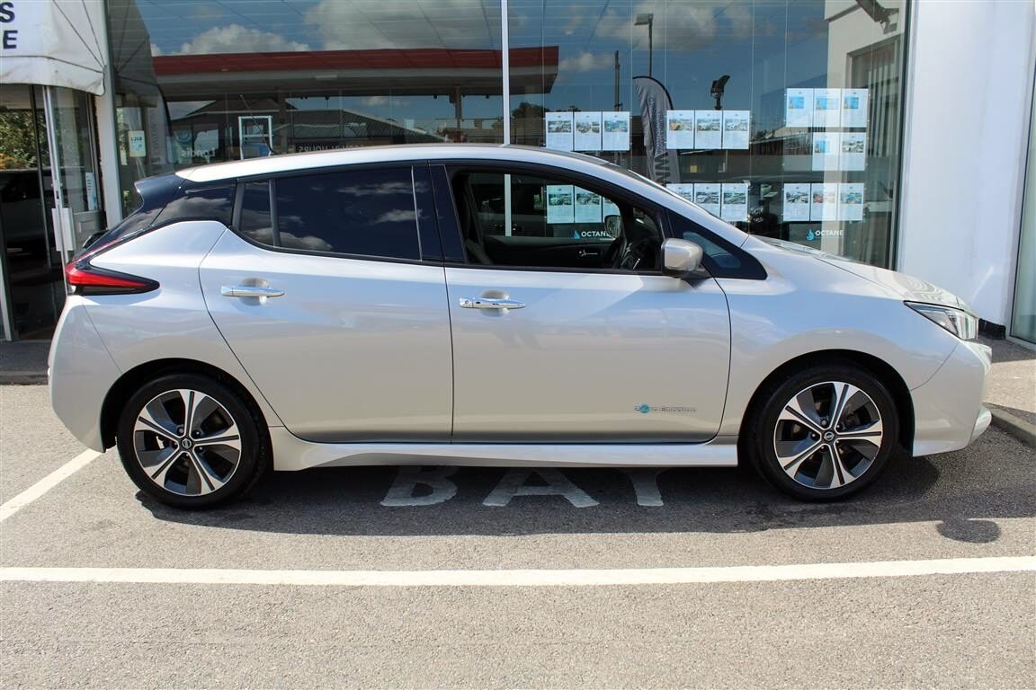 Used Nissan Leaf 2018 for sale - 76352080: Photo 5