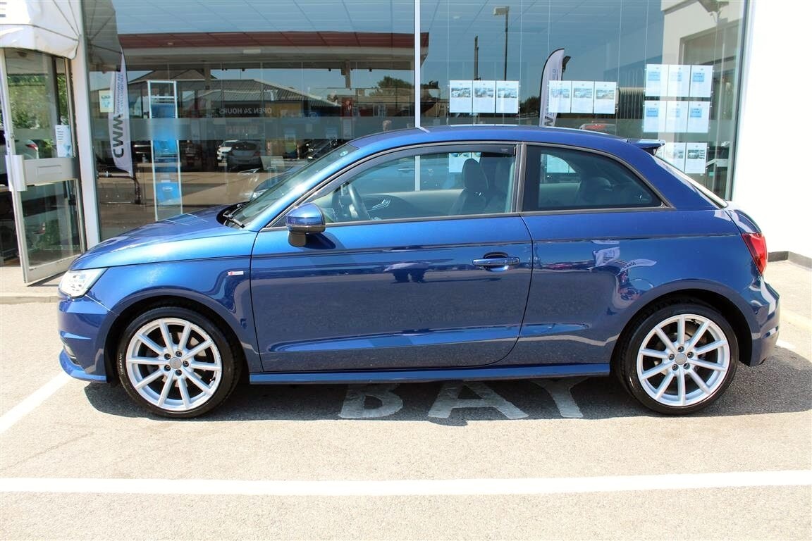 Used Audi A1 2017 for sale - 76352066: Photo 2