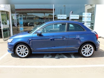 Used Audi A1 2017 for sale - 76352066: Photo
