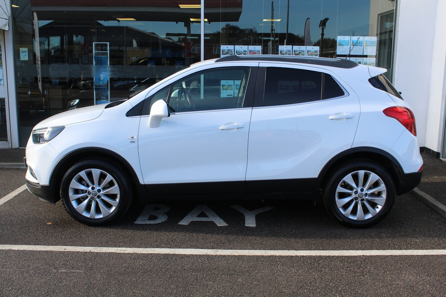 Used Vauxhall Mokka X 2016 for sale - 76403340: Photo 2