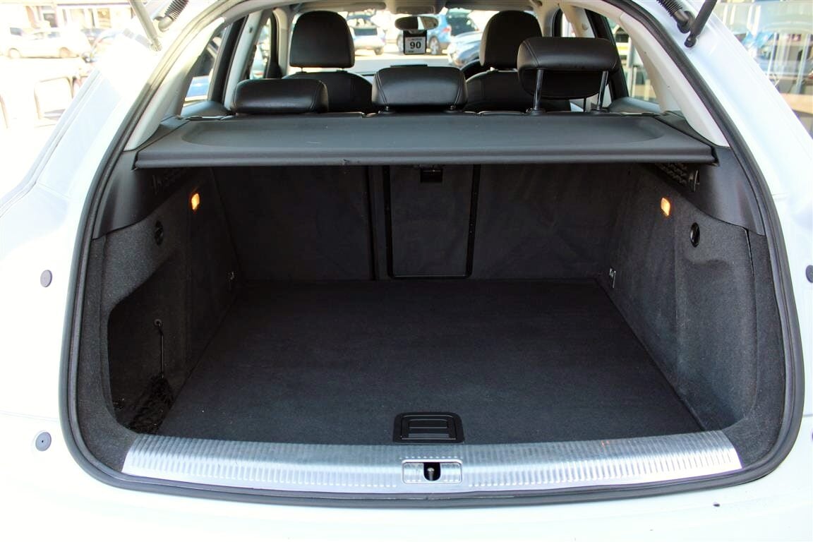 Used Audi Q3 2011 for sale - 76453720: Photo 9