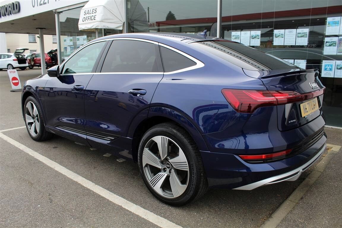 Used Audi e-tron 2021 for sale - 77998643: Photo 3