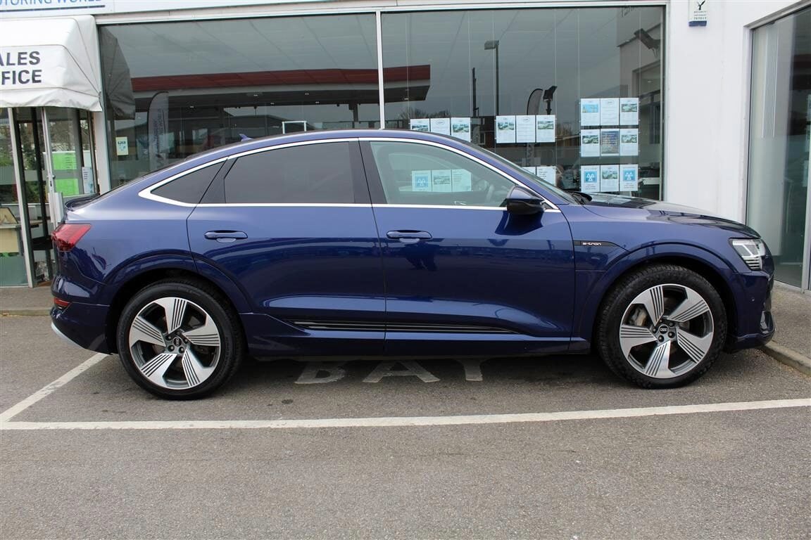 Used Audi e-tron 2021 for sale - 77998643: Photo 5