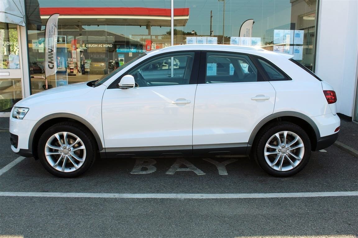 Used Audi Q3 2011 for sale - 76352067: Photo 2