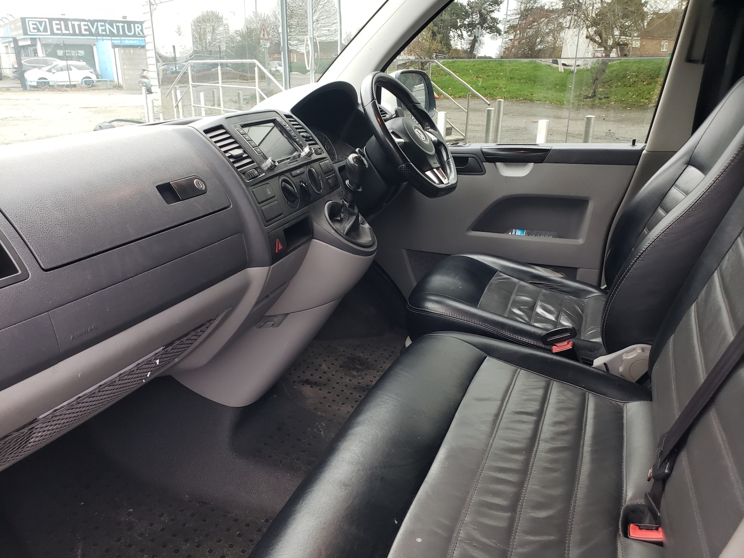 Used Volkswagen Transporter 2011 for sale - 76595253: Photo 12