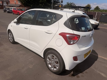 Used Hyundai i10 2016 for sale - 79302633: Photo