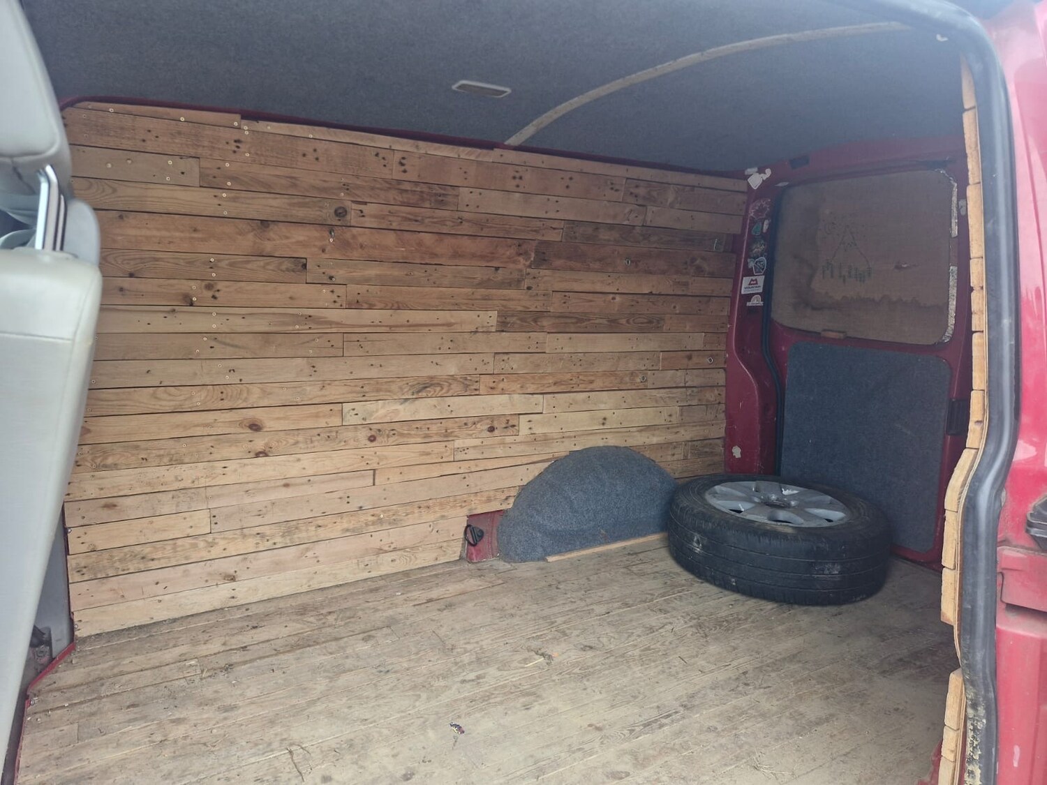 Used Volkswagen Transporter 2011 for sale - 77846384: Photo 9