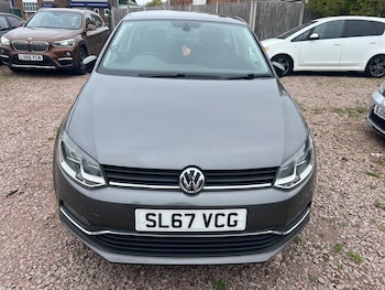 Used Volkswagen Polo 2017 for sale - 76232006: Photo
