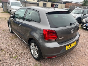 Used Volkswagen Polo 2017 for sale - 76232006: Photo