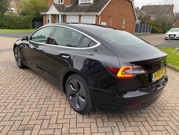 Used Tesla Model 3 2019 for sale - 77366835: Photo
