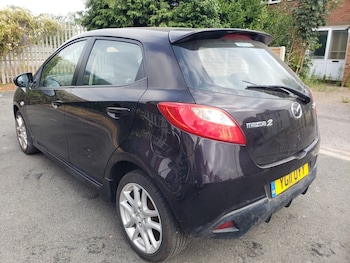 Used Mazda Mazda2 2011 for sale - 79251616: Photo