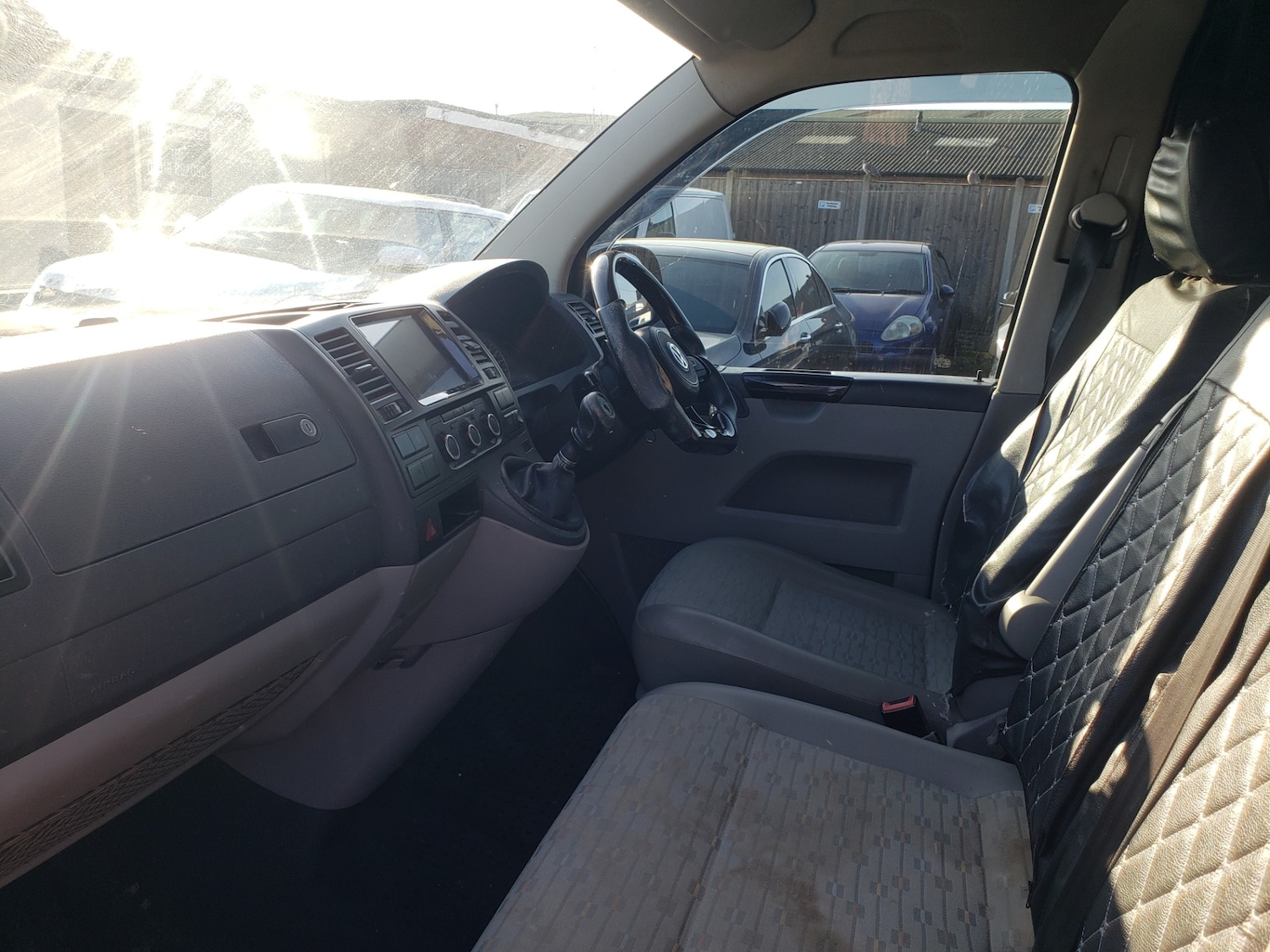 Used Volkswagen Transporter 2012 for sale - 77975777: Photo 9