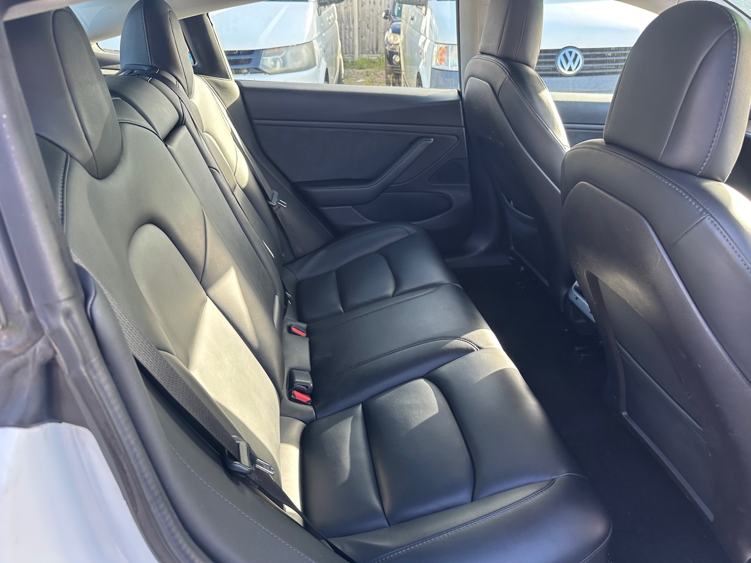 Used Tesla Model 3 2020 for sale - 76598811: Photo 9