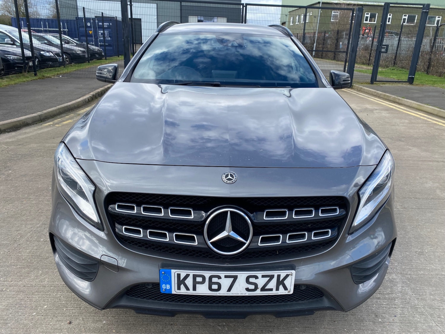 Used Mercedes-Benz GLA 2017 for sale - 77818276: Photo 2