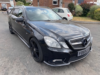 Used Mercedes-Benz E Class 2010 for sale - 79296776: Photo