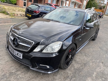Used Mercedes-Benz E Class 2010 for sale - 79296776: Photo