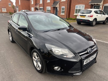 2013 (63) - 1.6 TDCi Zetec ECOnetic 5dr