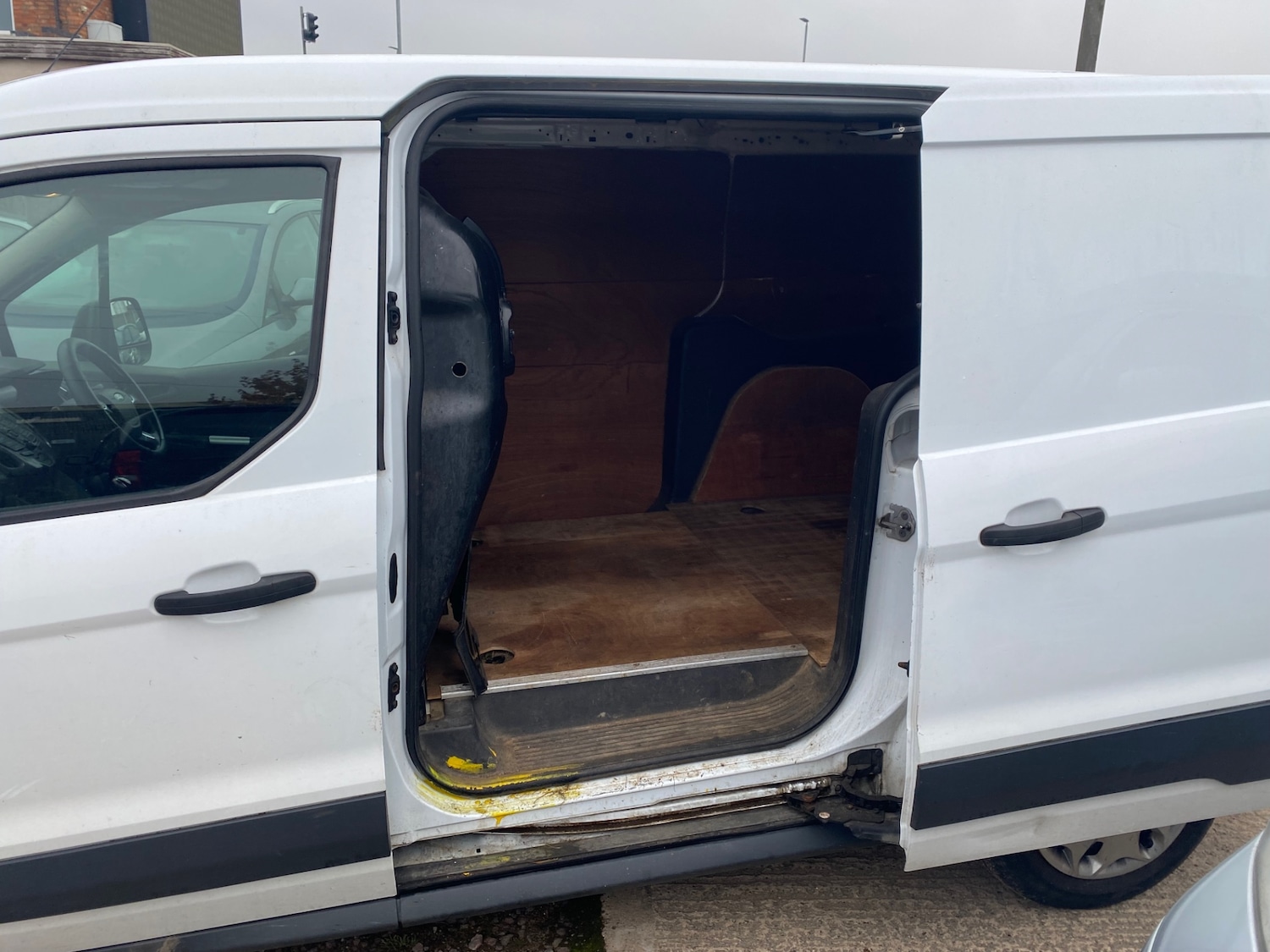 Used Ford Transit Connect 2015 for sale - 76504735: Photo 8