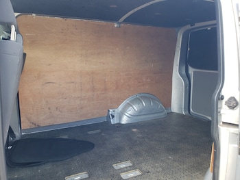Used Volkswagen Transporter 2015 for sale - 79042934: Photo