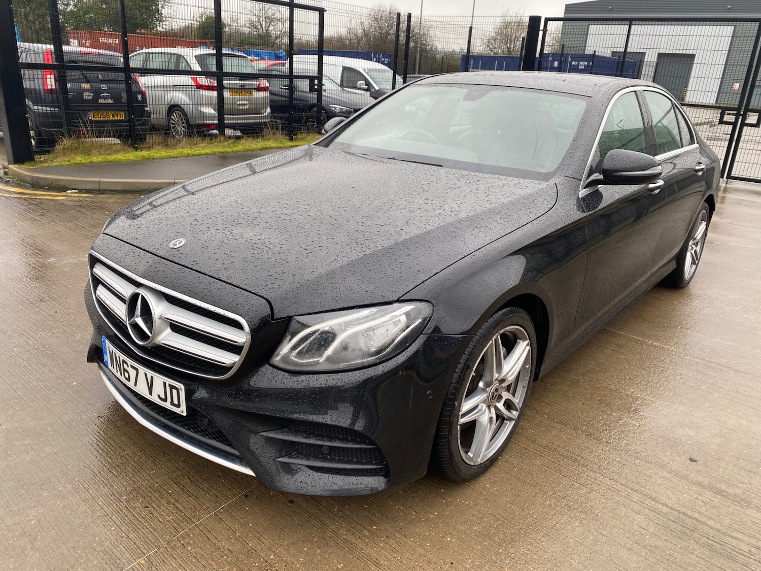 Used Mercedes-Benz E Class 2017 for sale - 77446323: Photo 3