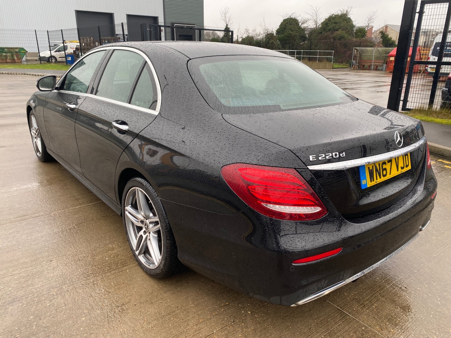 Used Mercedes-Benz E Class 2017 for sale - 77446323: Photo 4