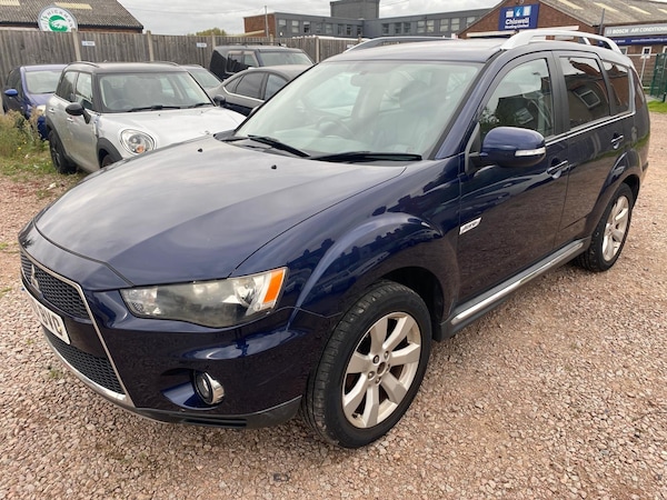 Used Mitsubishi Outlander 2010 for sale - 76290184: Photo 2