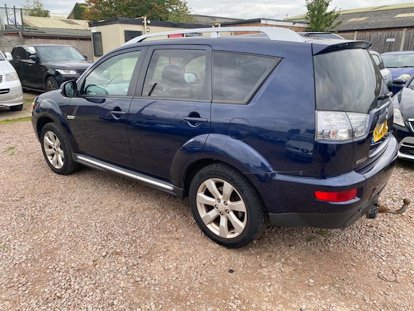 Used Mitsubishi Outlander 2010 for sale - 76290184: Photo 5