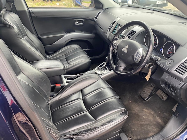Used Mitsubishi Outlander 2010 for sale - 76290184: Photo 8