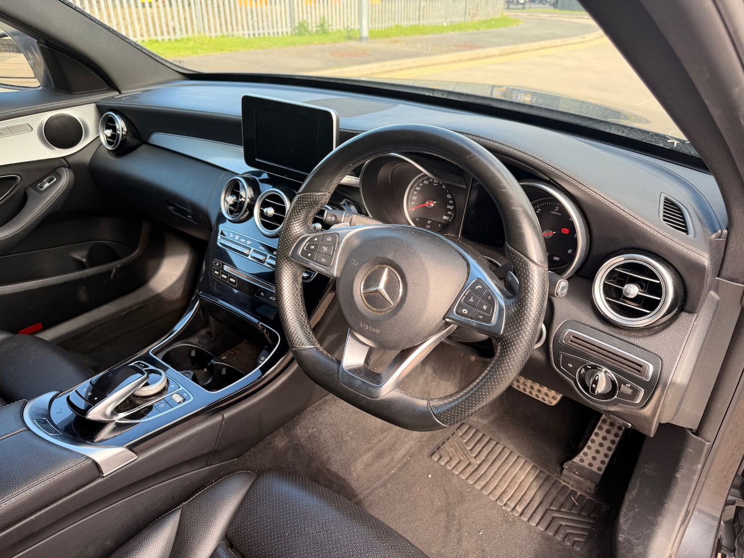 Used Mercedes-Benz C Class 2015 for sale - 78081301: Photo 7